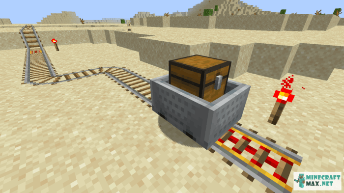 Chest in a minecart