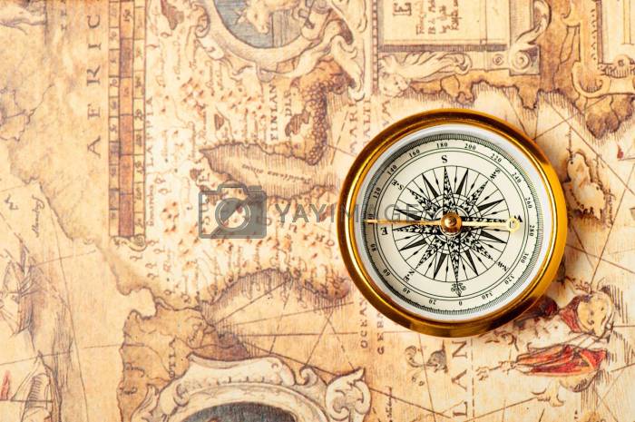 Compass ancienne boussole vieille kompass galdzer antike cartes yayimages catania