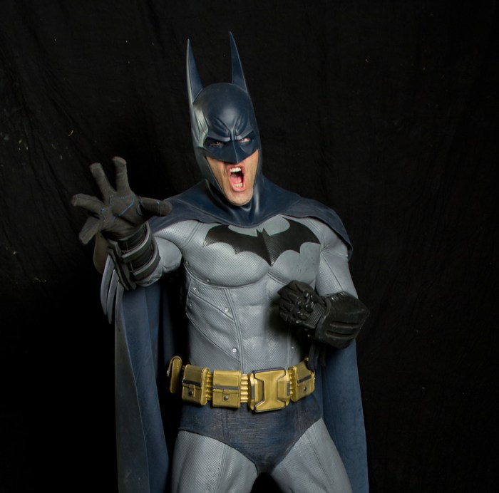 Batman arkham asylum suit