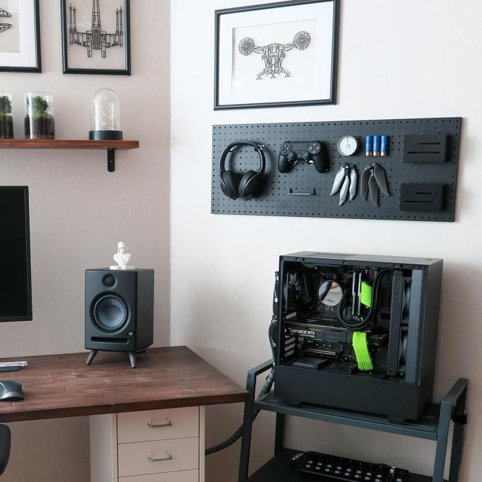 Gaming console wall mount