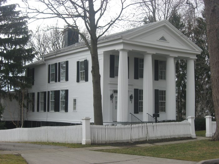 House with pillars inside