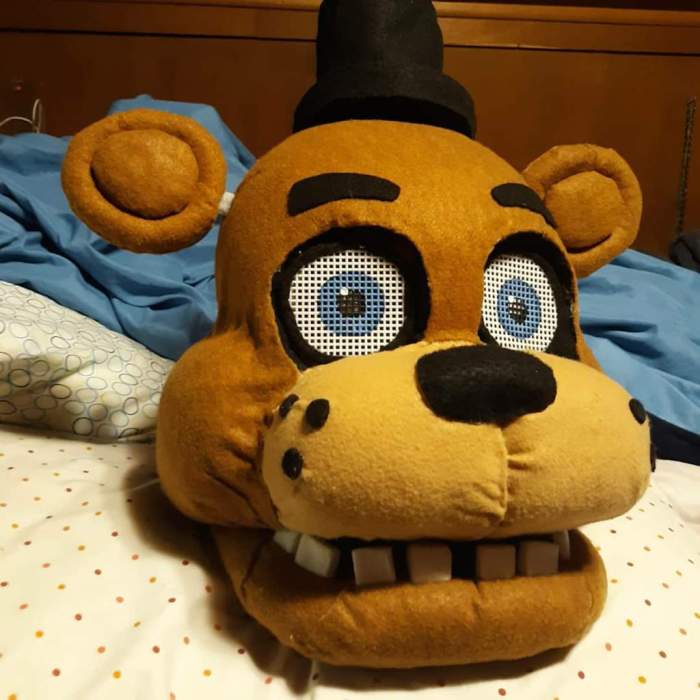 Freddy mask five nights fnaf latex