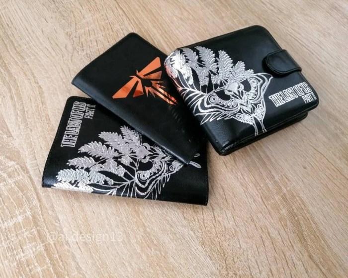 The last of us wallet