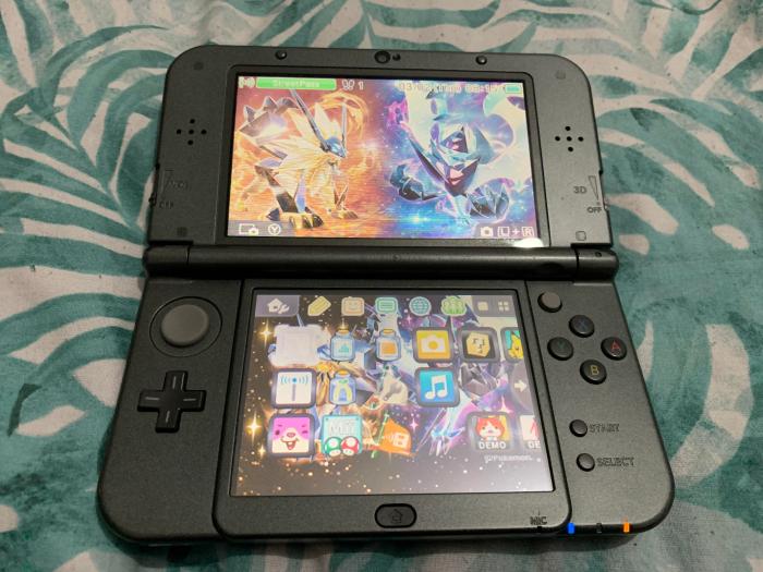 New nintendo 3ds xl used