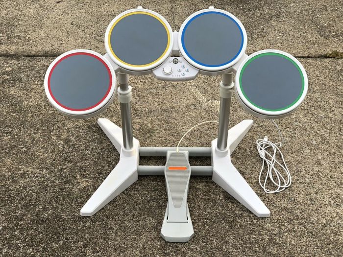 Wii drum band rock set used