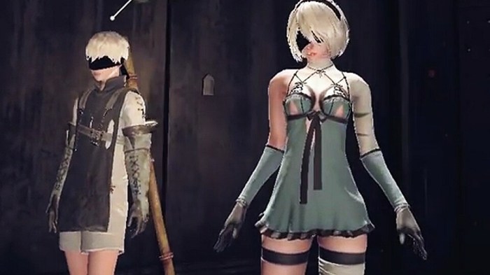 Revealing outfit for 2b