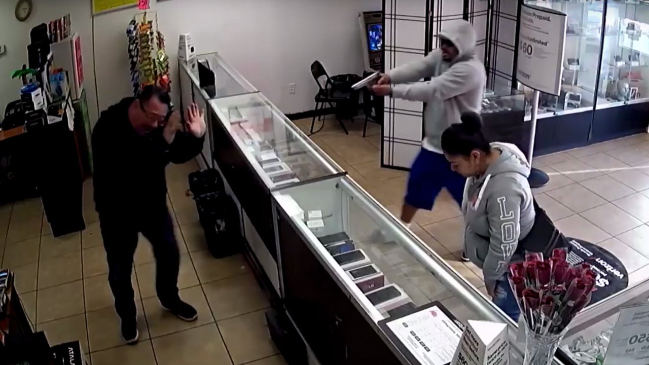 Mafia 2 robbing stores