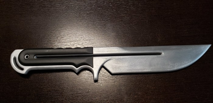 Cyberpunk 2077 best knives